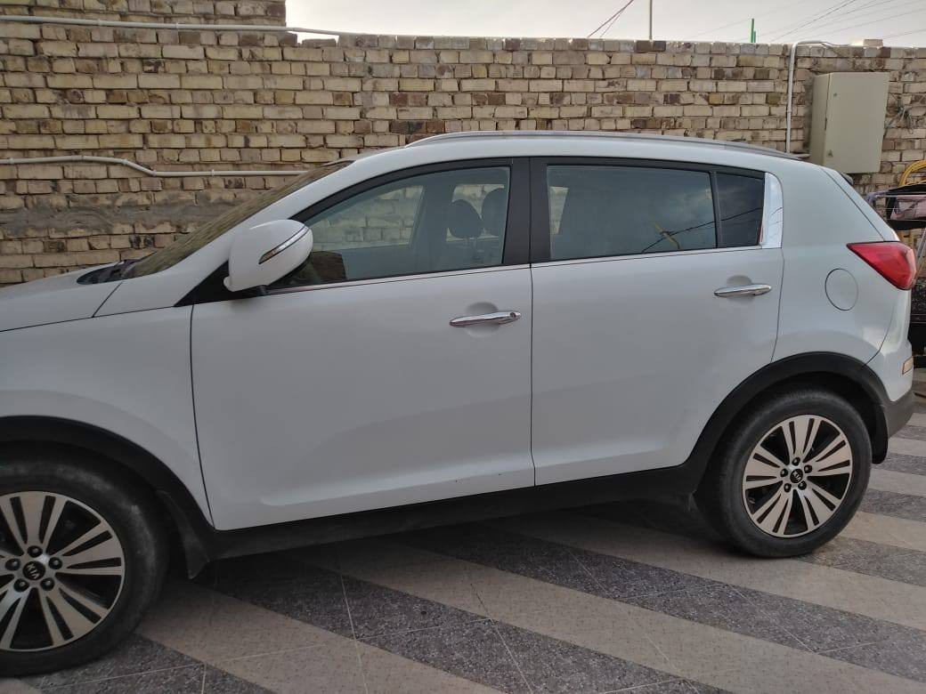 سلام عليكم  سياره  سبورتج 2015  سعر 148...موصفات  كشنات  جلد 
تحكم مري  شاشه تاب مكينه وكير كفالة. وشاصي كفاله عامه  
بيه 2قطع تبديل مكينه   2000 دوش خليجي  رقم بغداد بسمي.  مكان الديونيه رقم  *********** ديوانية, القادسية
