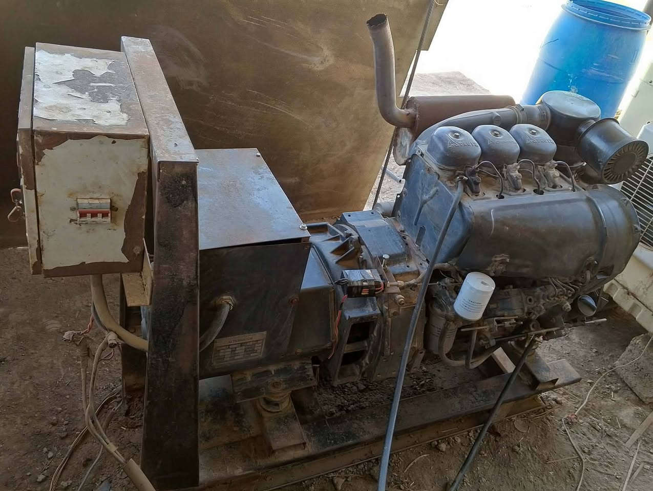 السلام عليكم مولد دويز للبيع 3 بستم نوزل رفيع محل تواجدي ديالى الاستفسار ***********
