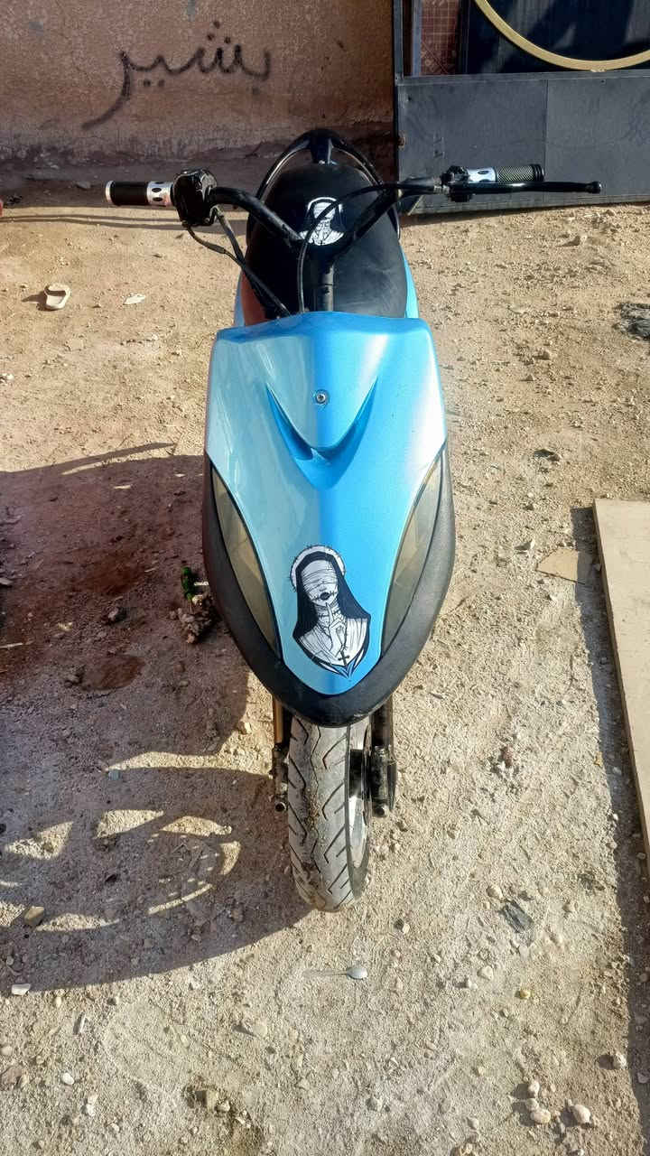 ماكس عدلة طالعة من رمبة اني محربة وصل معرض موجود مكينة مفتوحة مرة وحدة ؤدراجة خير من اللة  للستفسار عل رقم ***********
