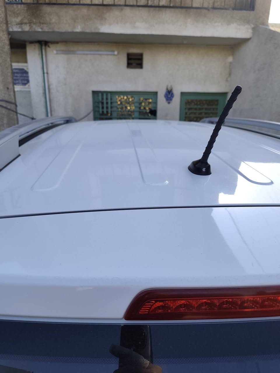 سلام عليكم سورنتو 2011 بيهه خيط تبخير 
الكشر مكفول 
سعر 145 وبيهه مجال 
‏‪0774 057 6968‬‏
