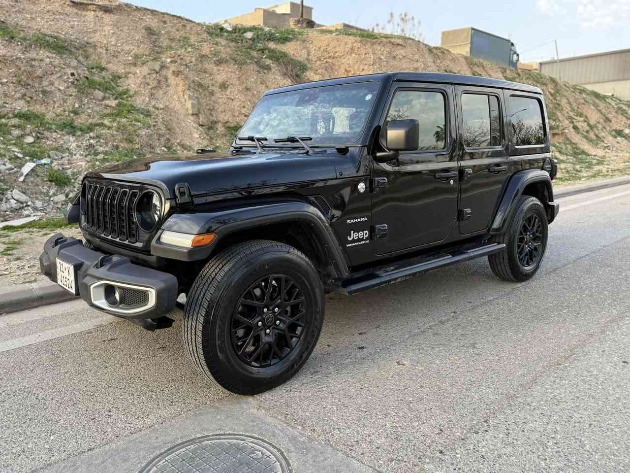 رنكلر ٢٠٢٤ سحاره فوول مواصفات

كشن كهرباي
كشن جلد
سقف بانوراما
رادار
كشن سوكان گه رم
خه تي جاده
نيضام
car play
زور مواصفاتي تر

٣٠ روشتوه
مكينه ٢٠ طوروبو

گير مه كينه هاوزن اكسل به شه رت
بي بوياخ
بي سارد
بي شوخت

ته نها پوستالي سه ر طايه ي سه كن بوياخه بي ناوگرتن

سليماني
نرخي ٣٢٥

***********
