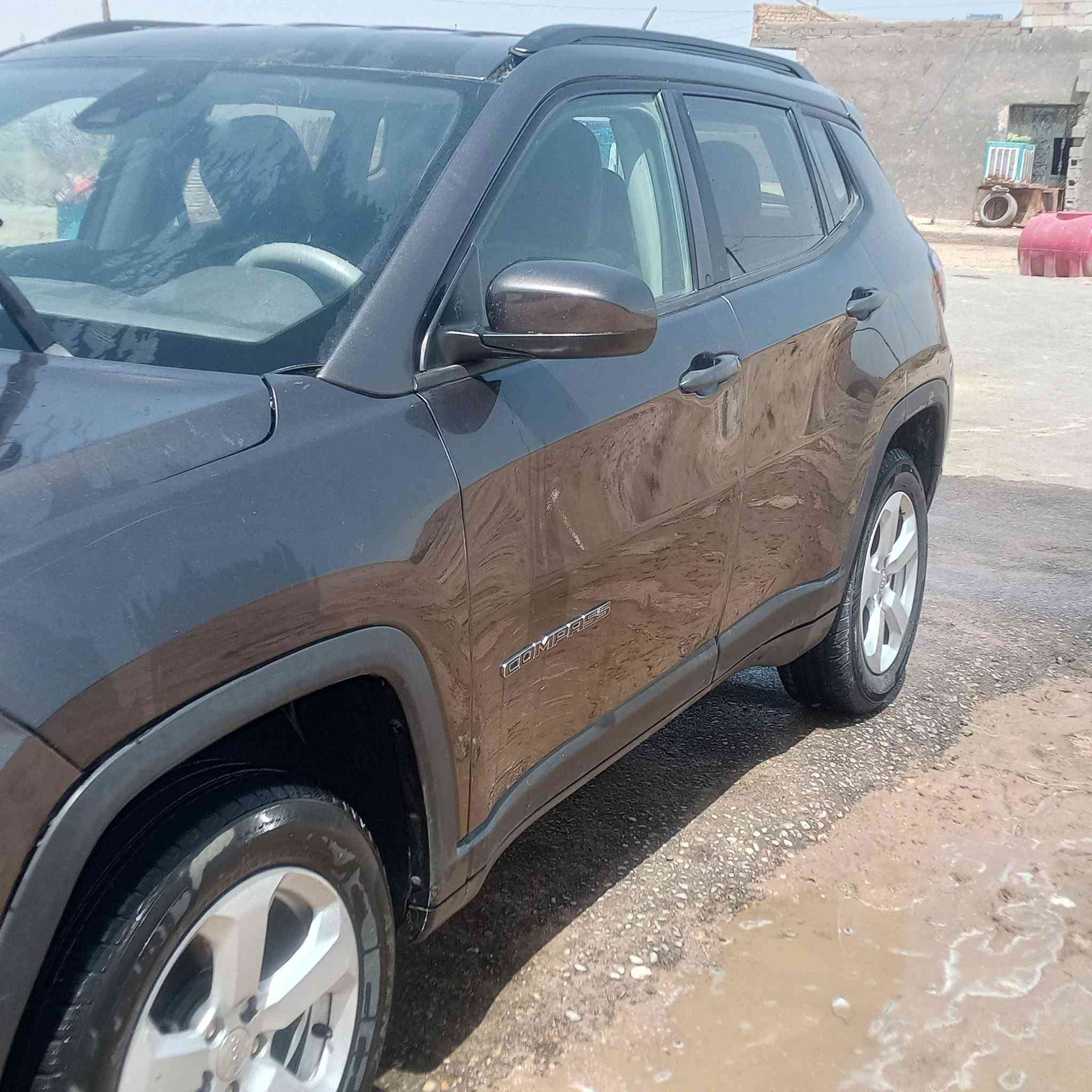سلام عليكم جيب كماص البيع موديل 18 سعر 129 وبيه مجال سياره جديد مال جناي خير من الله ماناقصه شي المكان ناصريه الغراف رقم ***********
