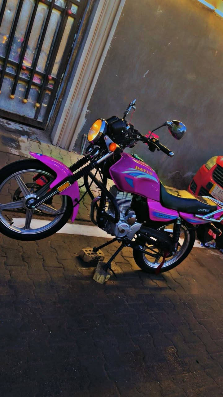 [[[اقره اله تراسني كلشي موضح بل منشور]]]
 سلام عليكم للبيع دايون ٢٤ عضم أوراق  سكنر يعني اسويلك مكاتبه شارع اوراقهه الباقيات كامله دراجه كلشي شغال بيهه ونضيفه كلش انضف من الصوره وبيهه بصمه تشغيل عن بعد دراجه كامله من كلشي ترايك وين متريد مكينه برغي ممفتوح بيهه ورجع وكول نضيفه كلش مماشيه وكهرباءياتهه كلهن شغالات وكفلهه من كلشي عارضهه ب <<مليون و100>>وبيهه مجال للشري  (((مكاني نجف حي ميسان ))) وهاذه رقمي((((***********))))
