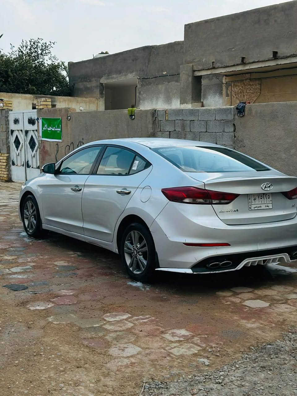 السلام عليكم سياره انترا 2016 شكل 17 جديده كفاله خليجيه بها جراد بنيد اماره شويه جارده رقم بغداد تحويل ثاني يوم عنوان الناصريه حداديه تبريد ماكينه جير سياره جديده كفاله للتبديل من الصبغ السعر 115 المخابره الرقم***********
