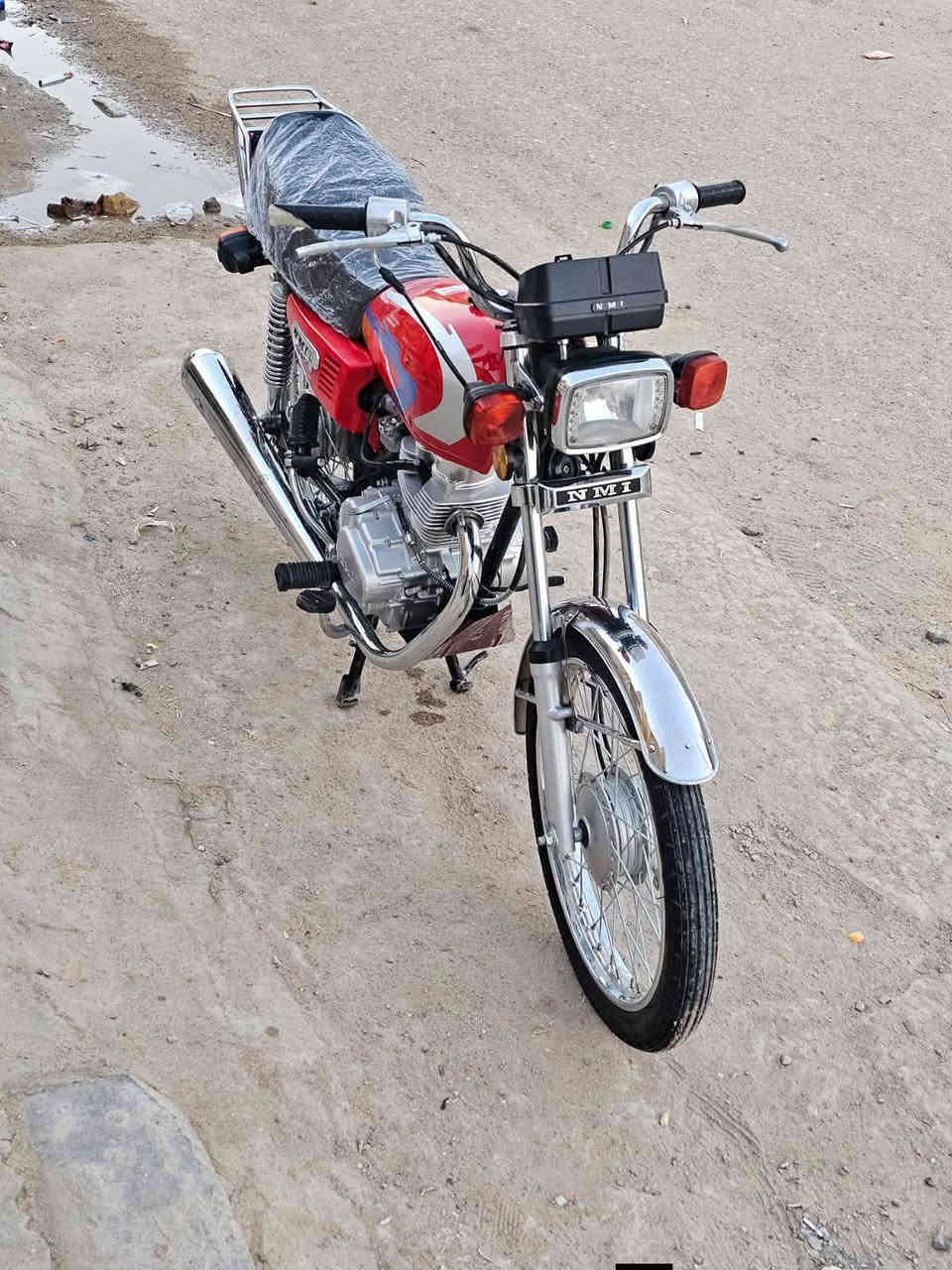 ألسلام عليڪم شباب دراجه نامة جديدة ونضيفة أوراق سكنر مابيها اي عطل السعر 900 وبيها مجال المكان ميسان للاتصال والاستفسار على هذا الرقم***********
وتدللون
