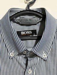 هيوجو بوس • مقاس M/L • نظافة ١٠٠/١٠٠