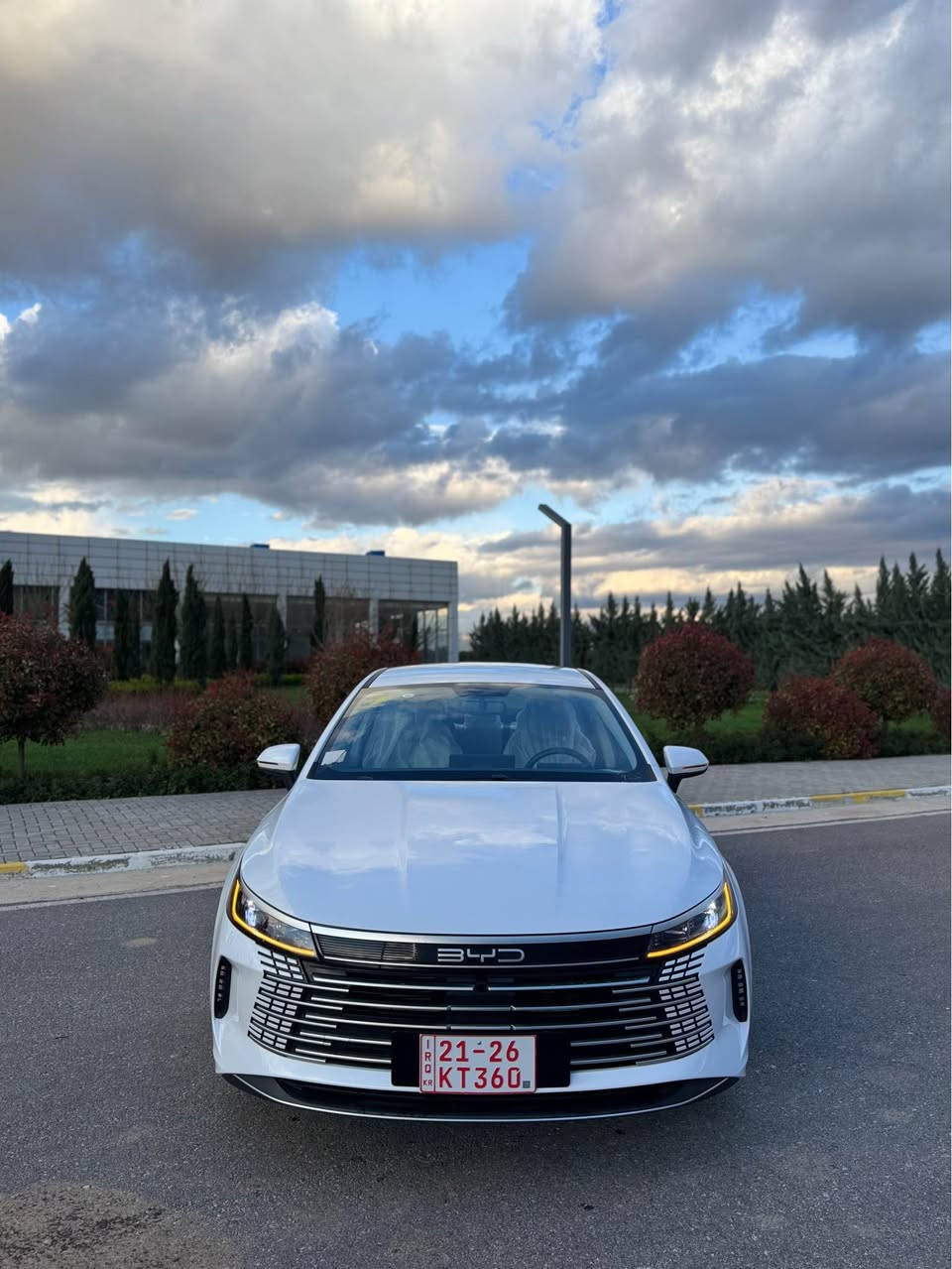 بی وای دی ٢٠٢٥ تەنها ١٥٠٠ کیلۆمەتر ڕۆیشتوە کاتی دوو مانگ و نیوی تیا ماوە سعری ١١٥ وەرەقە و مەجالێکی زۆر کەم تکایە ئەگەر سعری نازانی یان موشتەری نیت پەیوەندی مەکە بەس فرۆشتن ئاڵ و گۆڕ ناکەم ***********/*********** لەسلێمانیم لە شەریکە بە بە ١١٦ وەرەقە و نیوە السليمانية, العراق
