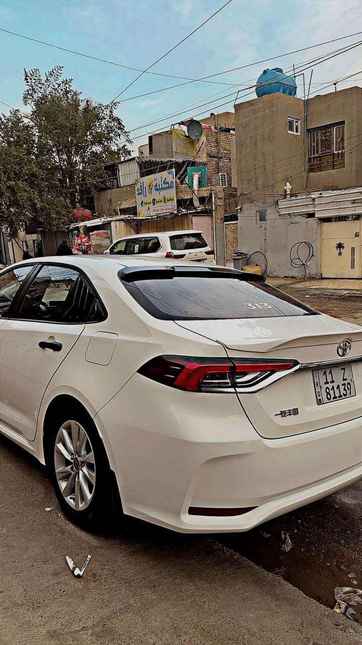 السلام عليكم
كورلا هايبرد 2025 علامه سوده للبيع فقط

مكينه 1800 هايبرد شحن ذاتي 

ماشيه 19 الف كيلو

السونار موضح بالمنشور مكتوب بيها خدوش فقط بس من تباوع ع السياره كلشي مابيها ولا مبين خدوش 

‎المواصفات 

سلايت 

كراسي جلد اصلي داخل اسود 

رادار + تحديد مسار طريق + قيادة ذاتيه 

قرائة علامات الطريق المرورية

بصمة تشغيل + دخول ذكي  يدة الباب

هاندر بريك بصمة + اوتو هولد 

شاشه مسجل +تبريد بيانو + كامره خلفيه دوارة + كار بلي 

تبريد قطعتين 

لايت زينون عالي ناصي 
+ بروجكتر لد زينون 
+ لد صباحي زينون
+بكلايت لد 

حساس اطار 
+ حساس مطر 
+ حساس لايت داينمك عالي ناصي اوتو 

ايفو مود + مود درايف + مانع انزلاق 

تحكم  الستيرن كامل مع كروس سرعه

ويل كب  حجم 16 

سبير بعده منازل 

عليها اضافات سكوبات+شفقه جام +سبايدر +يدات باب+مري باتمان+كشنات ملبسهن تلبيسه محافظ ع الكشنات

رقمها بغداد بأسمي تحويل ثاني يوم 

رايدها ب 160 ورقه وبيها مجال بسيط جدا 

مكاني حي اور /قرب فلكه صباح الخياط 

للاستفسار اتصل ع الرقم *********** 

متواجد واتساب 24 ساعه
