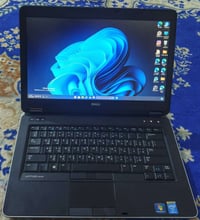 ديل • كور i5 • SSD ٢٥٦