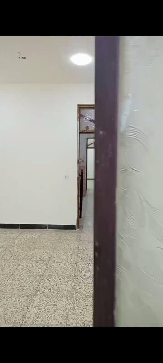 دار للبيع ٧٦م كميره قرب جزيرة بغداد السياحيه طابو زراعي سند٢٥طابق واحد قريب السوق هاتف
‏‪0771 802 8355‬ يوجد واتساب
