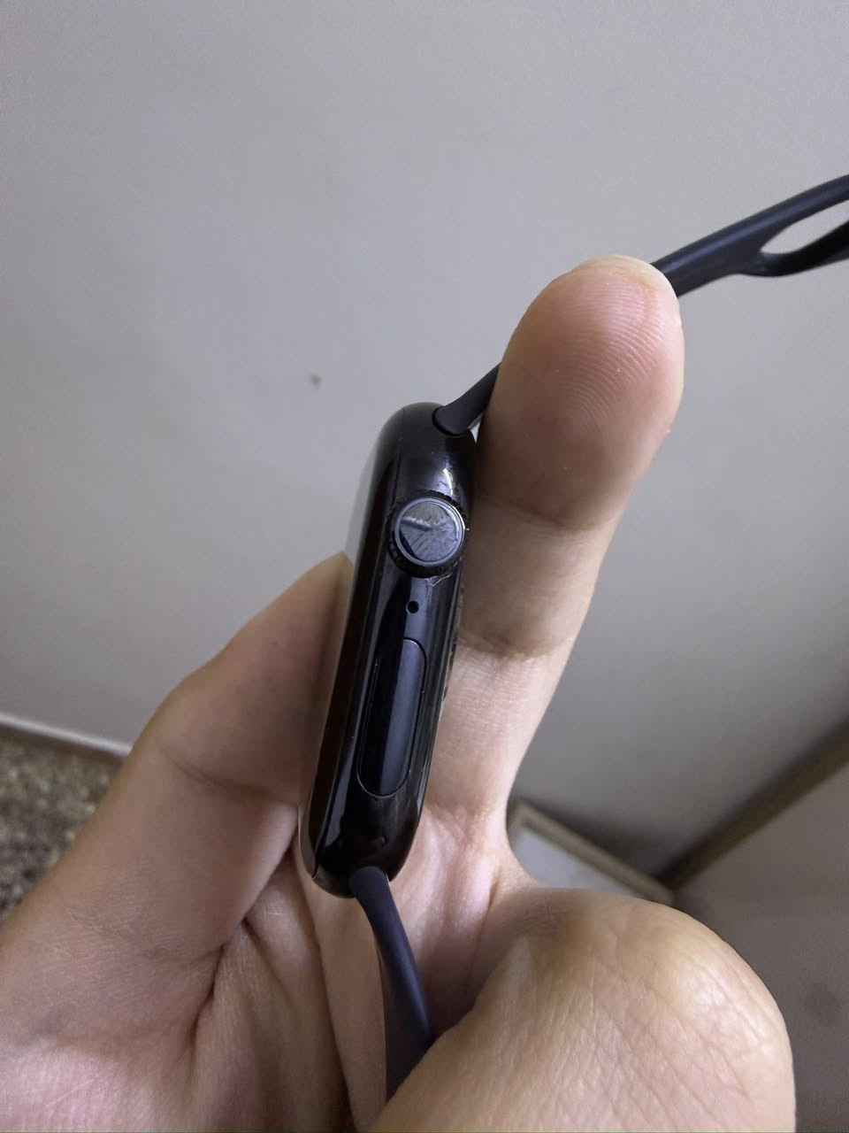 السلام عليكم 
ابل واتش جيل 10 حجم 46m
الساعة ضمانها ضمان ماستر وبعدها بالضمان 
الساعة مفتوحة شهر 11 ومشحونة 9 مرات فقط
الساعة بدون زلخ لا شاشة ولا اطار
بطارية 100%
نظافة 100%
الساعة كامل ملحقات سير وشاحنة كارتون
سعرها 400 لان ضمان ماستر 
***********
