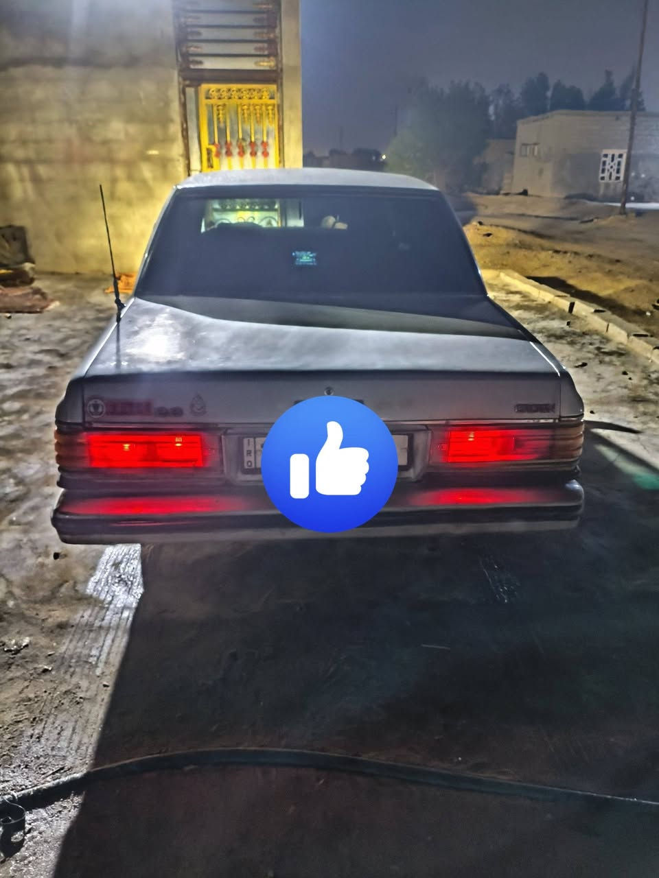 سلام عليكم سياره سوبر لبيع مكينه وكير بلاد مكينه بيه تبخير حداده جديده سياره جاهزه رقم نكليزي  سعره 28 وبيه مجال مكان بصره زبير.     رقم ***********
