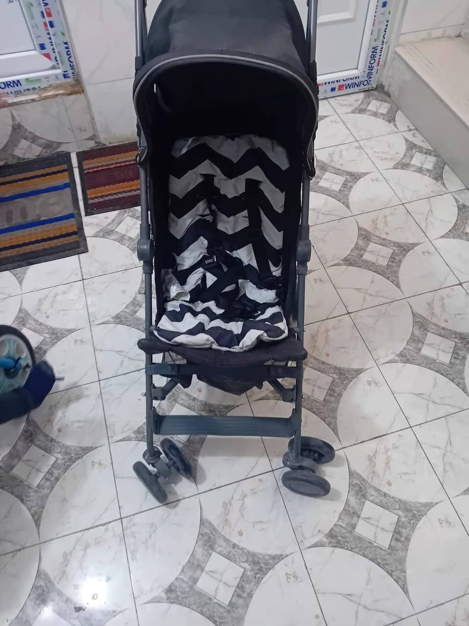 عربانة طفل نضيفة للبيع من عمر سنة ل٣ سنوات للتواصل***********واتس اب أيضا
