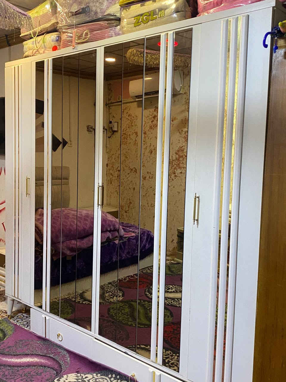 السلام عليكم غرفه تركيه مستعمله قليل مكاني ميسان قضاء المجر الكبير السعر خاص او تتصل ع رقم ***********
