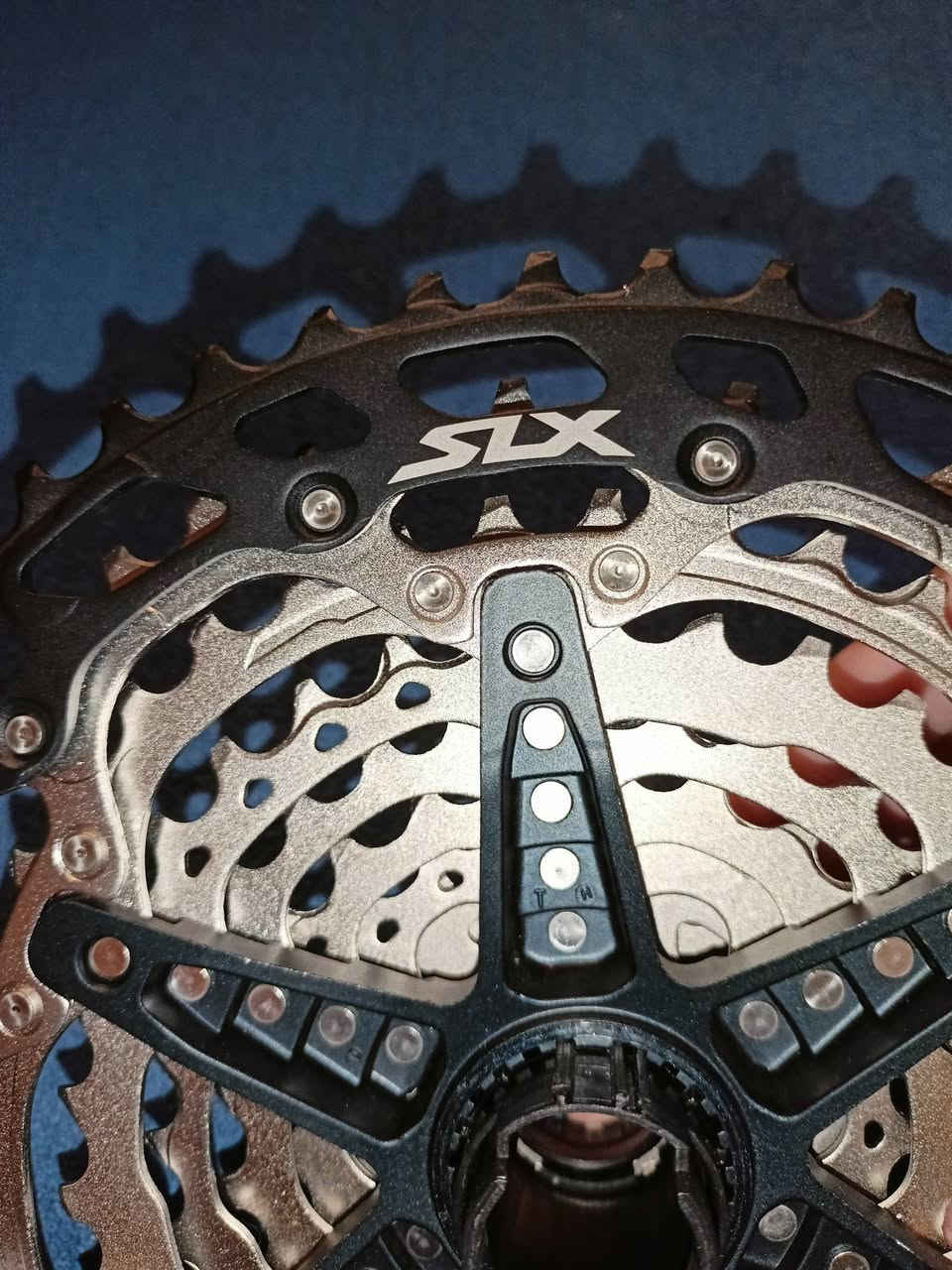 متزفر دشلي 12 S
 ياباني اصلي 
شيمانو SLX
تفاصيل خاص 
رقم الهاتف ***********
