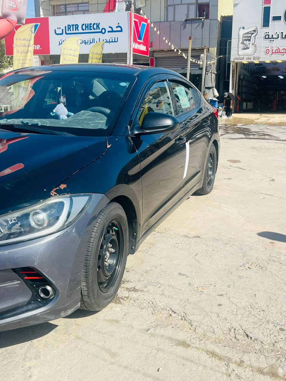 النترا 2017 وارد امريكي حادثها جاملغ وبنيد مبدل و 3 قطع كليرمن امريكا ليبل واحد مواصفات فئة se المعروفة وباقي التفاصيل بالسونار المرفق ويا الصور
سنوية صالحة لـ 2029 تحويل ثاني يوم 
سعرها بـ 105 و بيها مجال سيارة حلوة وناعمة
***********
