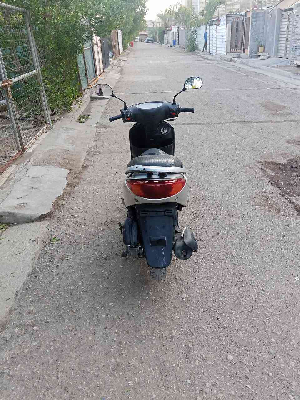 درجة بريز نظيفة حيل سلف هندر كهربائيات 
كلها شغاله اورقها كامله مكاني الشعب السعر
450التليفون***********
