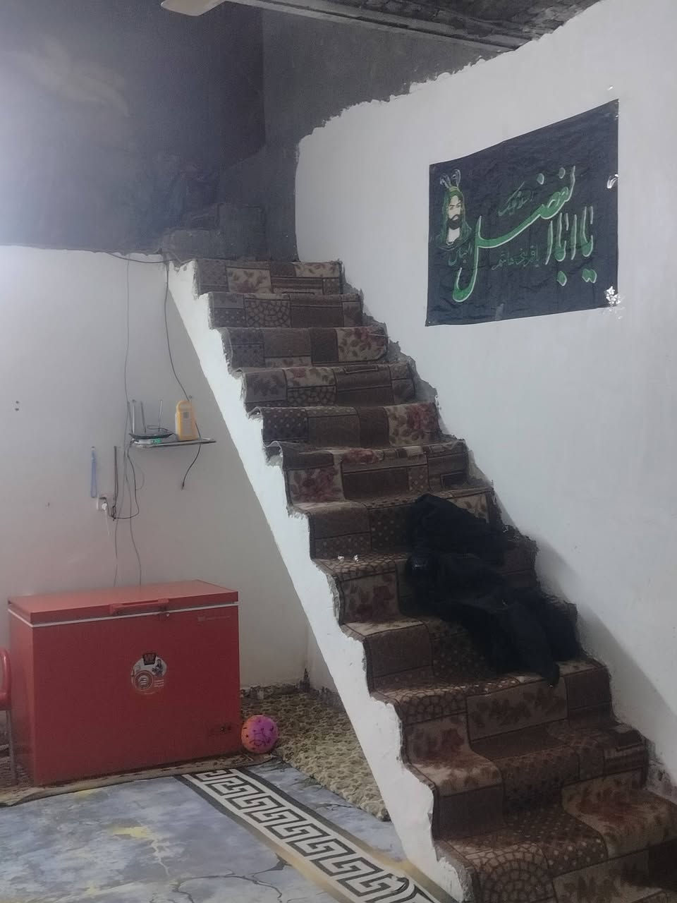 بيت للبيع 
زراعي بي وصل تطويب   مساحه 200م 
 عنوان البيت الحي الجوادين مقابيل مقاطعه 234 

بناء بلوك
يحتوي على استقبال ومطبخ وصاله وغرفتين ومناور ومجمع صحيات داخلي وخارجي 

السعر 35 وبي مجال قليل 
واتساب *********** علي ابو رقيه
