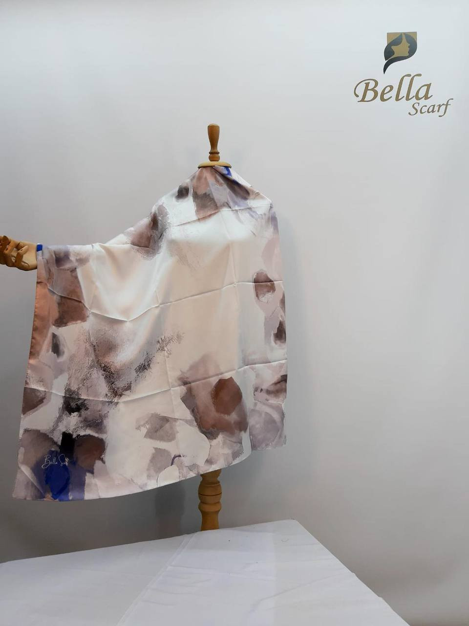 💓💓💓💓💓💓شال و شيلة 💓💓💓💓💓💓
❣️ربطة رايون ستن قياس ٩٠ اللوان متعدده و خامة مميزة ❣️
العنوان : الصويرة/حي المعلمين/شارع الصياغ/مجاور العطية سنتر وصالون روز. 
يوجد لدينا خدمة توصيل 
للحجز والاستفسار مراسلة الصفحة او الاتصال ع الرقم *********** / فايبر. واتس اب. تلكرام
