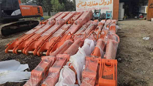 تم على بركة الله وصول وجبه جديده من الجبابه هيتاشي بأنواعها 350 210 200 جديد العنوان واسط العزيزيه الشارع العام محلات بيت الزهلول للأدوات الاحتياطيه للحفارات الهيتاشي *********** حجي واثق
