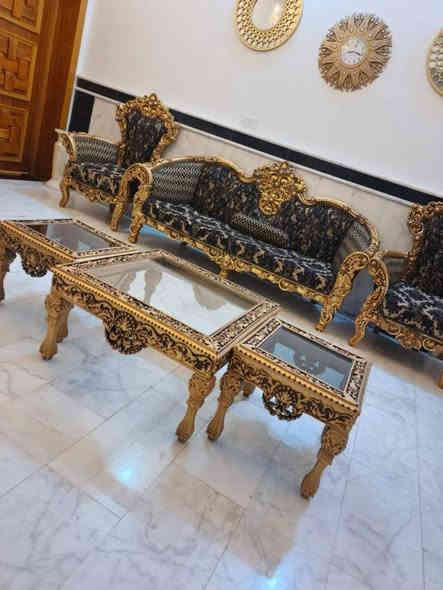 سلام عليكم تخم قنفات جديد
10مقاعد مع الطبلات 
السعر 800وبيهن مجال 
***********
