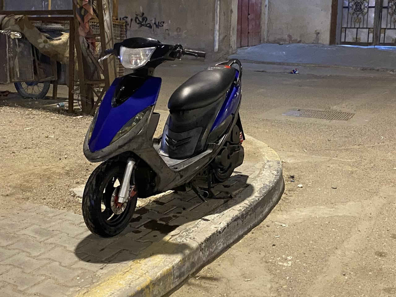 ماكس عدلة كفالة مامفتوحة ابد جيب وياك مصلح وتعال شلعة معدل خير من الله كلها ابلادية كيج بانزين شغال كيلو متر شغال كهربائيات كلها شغالة السعر ٨٢٥ البصرة الجمهورية خابرني وتدلل ***********
