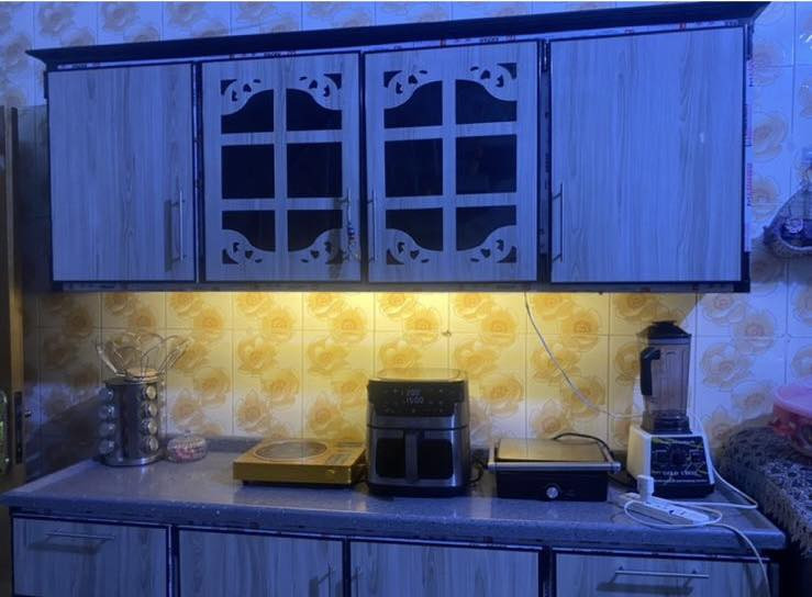 كاونتر نضيف جداً مده الاستخدام 4 اشهر فقط
سعره 750 وبي مجال بسيط 
***********للتواصل ع الرقم او خاص 
مكاني الشعب
