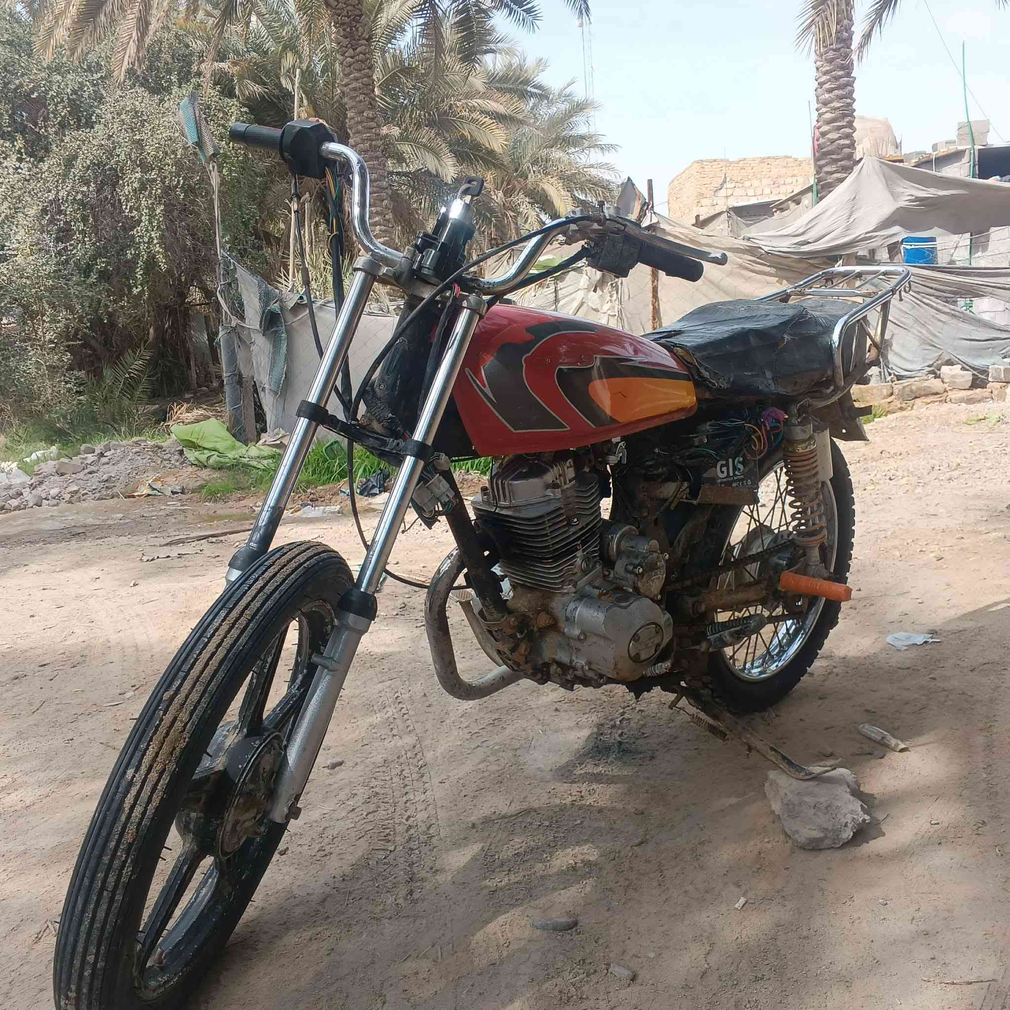 سلام عليكم دراجة للبيع خمس كير كلك السعر 175 بيه مجال  هاذه الرقم ***********
