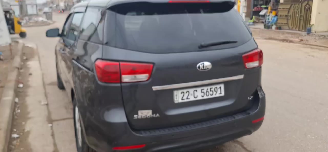 السلام عليكم
للبيع كيا سيدونا 
مال جناي حادثها جاملخ وربع البنيد ×تبديل قطعتين سونارها بالمنشور 
فول مواصفات عده الفتحه 
٢٠١٧ 
مواصفات 
 بصمه
جلد ومغلف تفصال
بوب كهربائي 
شاشه كبيره
اشاير بلمري
ترحيب دخول
بـردات 4 قطع ابـلادي

حساس امامي خلفي 
تدفئه كشنات
ثلاث قطع تبريد 
7ركاب كشن السائق كهرباء 
حداديه تبريد وكير ومكينه خير من الله 
مكينة 6 سلند
تخم تاير جديد
السياره جاهزه مابيه نقص شي 
مكاني بغداد سعرها 170 تفاصيل أكثر اتصل ***********
