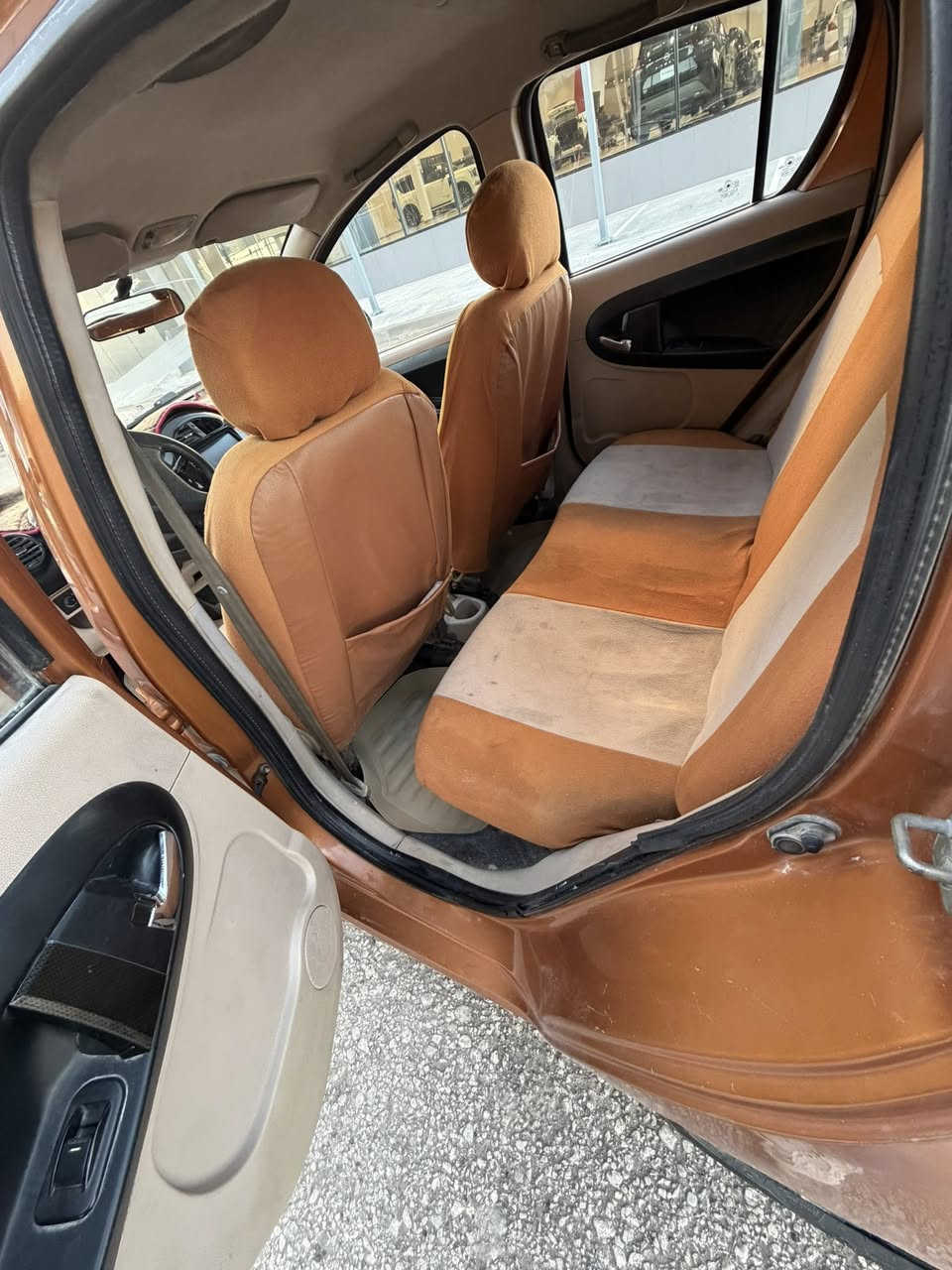 سلام عليكم سياره بانده 2013 السياره حلوه او جاهزه محرك جديد حدائه جديد لااتقيص لاابخار حلوه مال جناي سياره بيه بس جاملغ كدام ولبنيد صبغ بس صبغ ولباقي مكفوله سياره كلش حلوه تبريد شغال مكان نجف السعر ٤٥ وبيه مجال رقم هاتف***********
