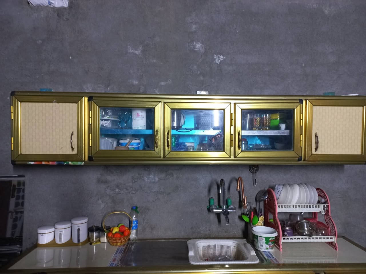 كاونتر تسكام نظيف السعر ٢٢٥ ***********
