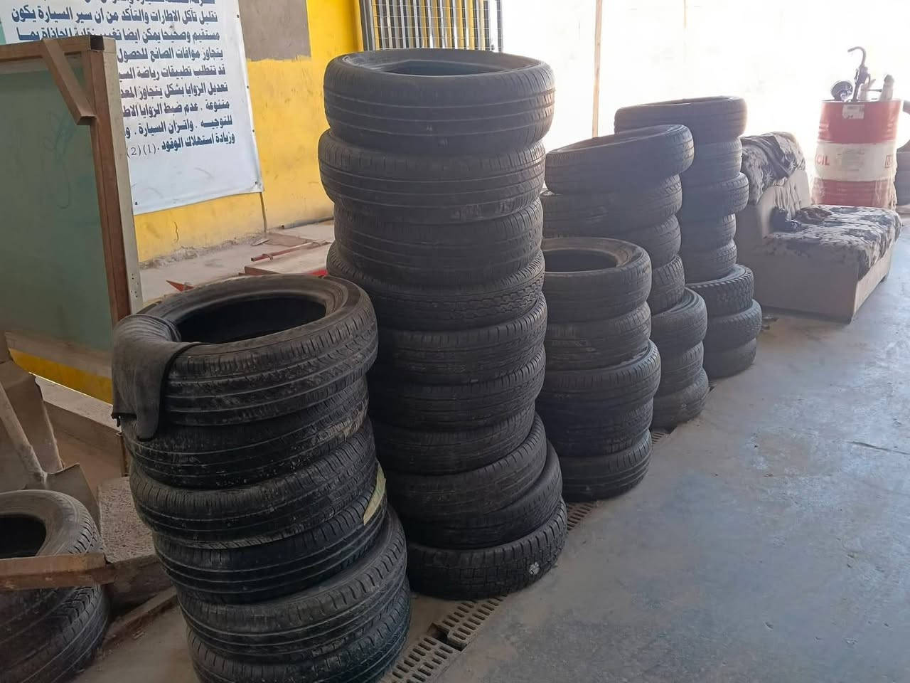 سلام عليكم تايرات باله جمله للبيع كافه الاحجام 14/15/16/17/18/19 داخل النجف فقط رقم الهاتف***********
