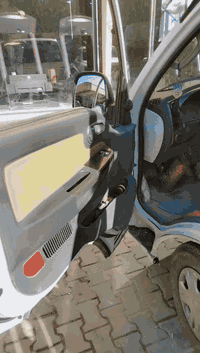 سلام عليكم سيارة موديل 2021رقم بغداد نكليزي سيارةكاملة بس مكينتهة بيهة بخار والباقي موضحهن بل فيديو سيار بسمي ستفسار ***********
