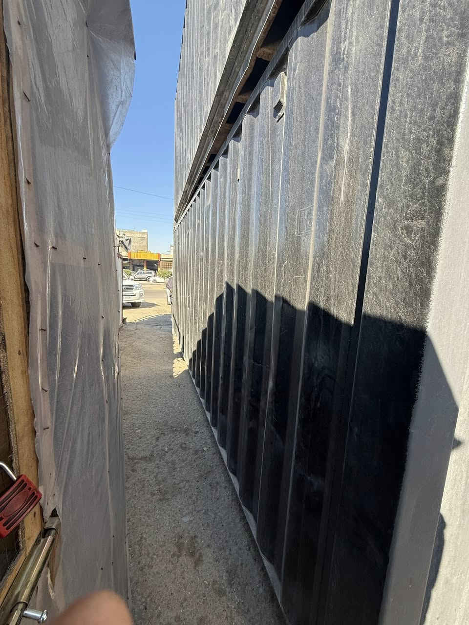 حاويات بيع طول6 متر ارتفاع 290 الوان شعب
حاويات حديثه نظافة 100% سعر 21 ورقة ￼ ***********📞
