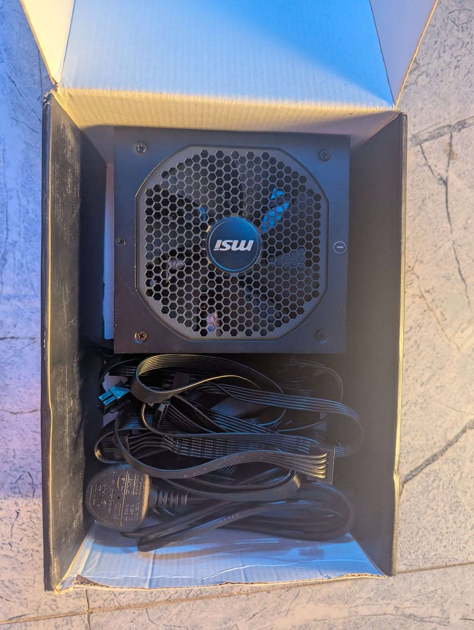 بور سبلاي
msi A 650 GF
80+gold
كيبلاتة تنفصل 
نضيف جدا جدا 
سعر : 50 الف 
شغال و بي ضمان اي خلل يرجع


**إذا كنت صاحب هذا الإعلان وتريد حذفه لأي سبب، رجاءا أرسل رسالة إلى الدعم الفني**