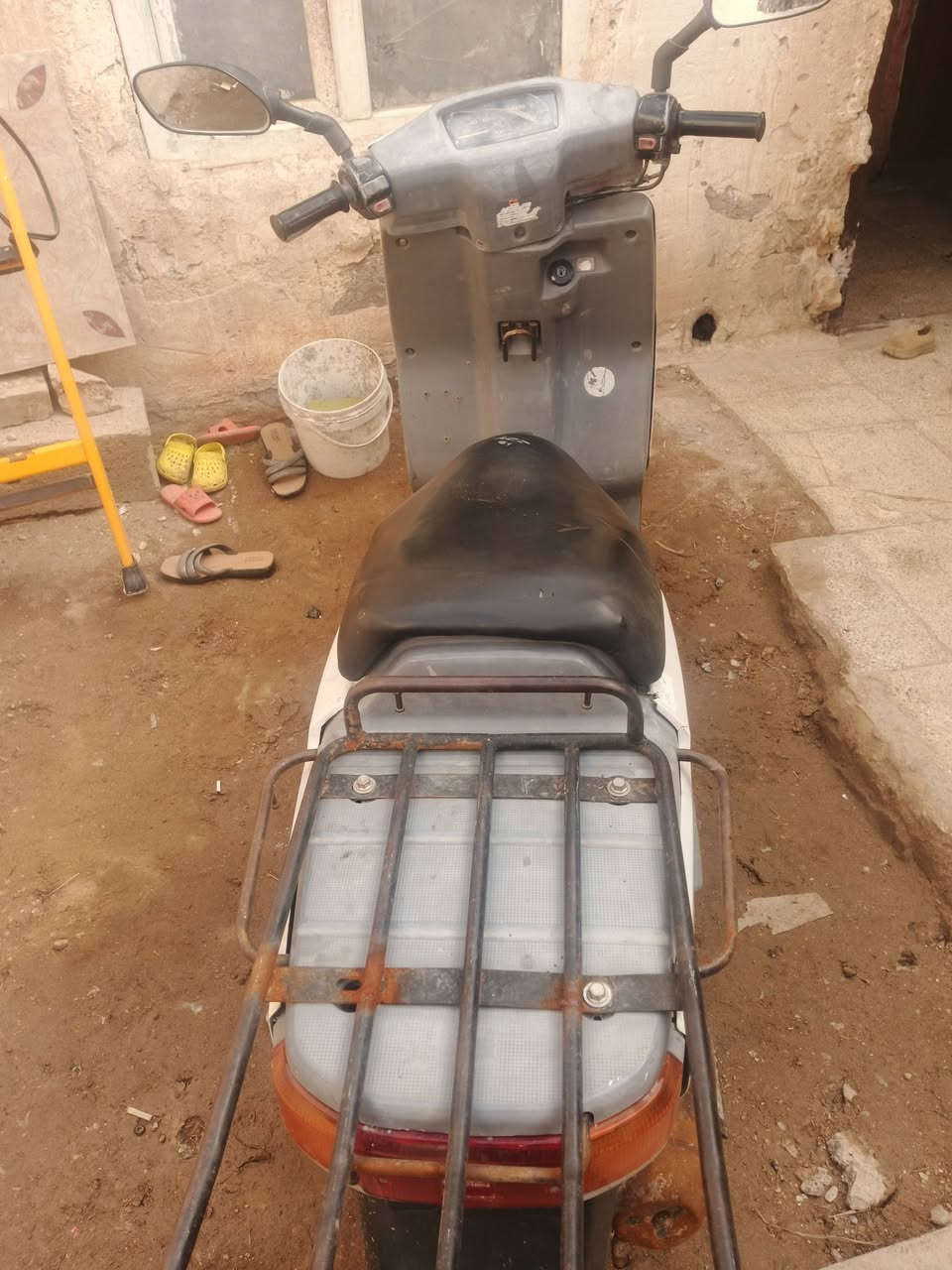 دراجه نوع بيكم دراجه كامله خير من الله مكينه جديده كهربائيات كلها شغاله تايرات جدد اوراق كامله السعر 275العنوان زعفرانيه قرب جامع صدرين رقم الهاتف ***********
