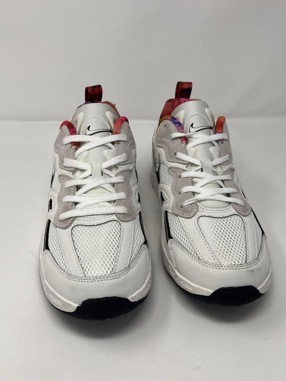 Nike jam electric trainer size 40 يلبس رجالي نسائي
نايك باله فيتنامي قطعتين قياس 40, القطعه تحفه فنيه، نظافه 💯،القطعه مضلومه جدا بجمالهه وتفاصليهه الاسطوريه، السعر 30قفل ويوجد توصيل جميع المحافظات


**إذا كنت صاحب هذا الإعلان وتريد حذفه لأي سبب، رجاءا أرسل رسالة إلى الدعم الفني**