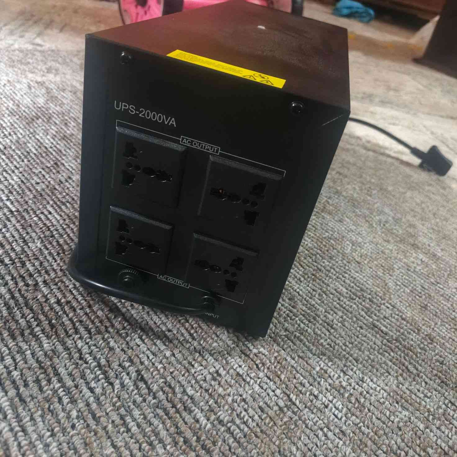 السلام عليكم يوبي اس 2000 فولت مال اجهزه كبيره مصارله سبوع من اخذته جان عندي اكس بوكس سريس اكس وبعته وبقه هذا اليوبي اس سعره ١٠٠ الف مكاني دوره للاستفسار ***********
