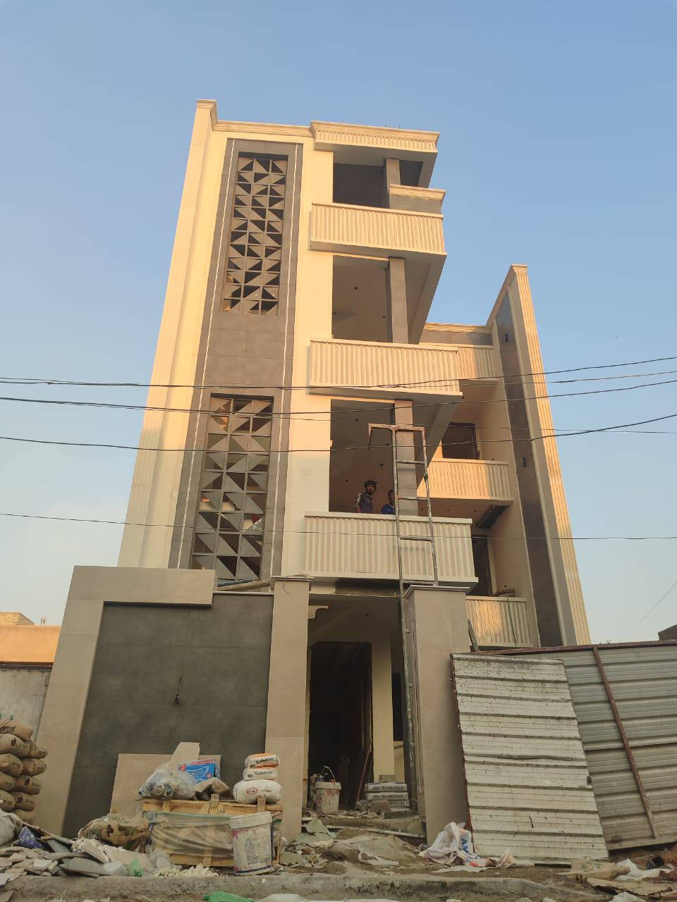 سلام عليكم ورحمه الله وبركاته كادر واجهات لبخ تطعيم ولبخ خارج متفرق حالياً لي عنده شي لا يقصر ***********
