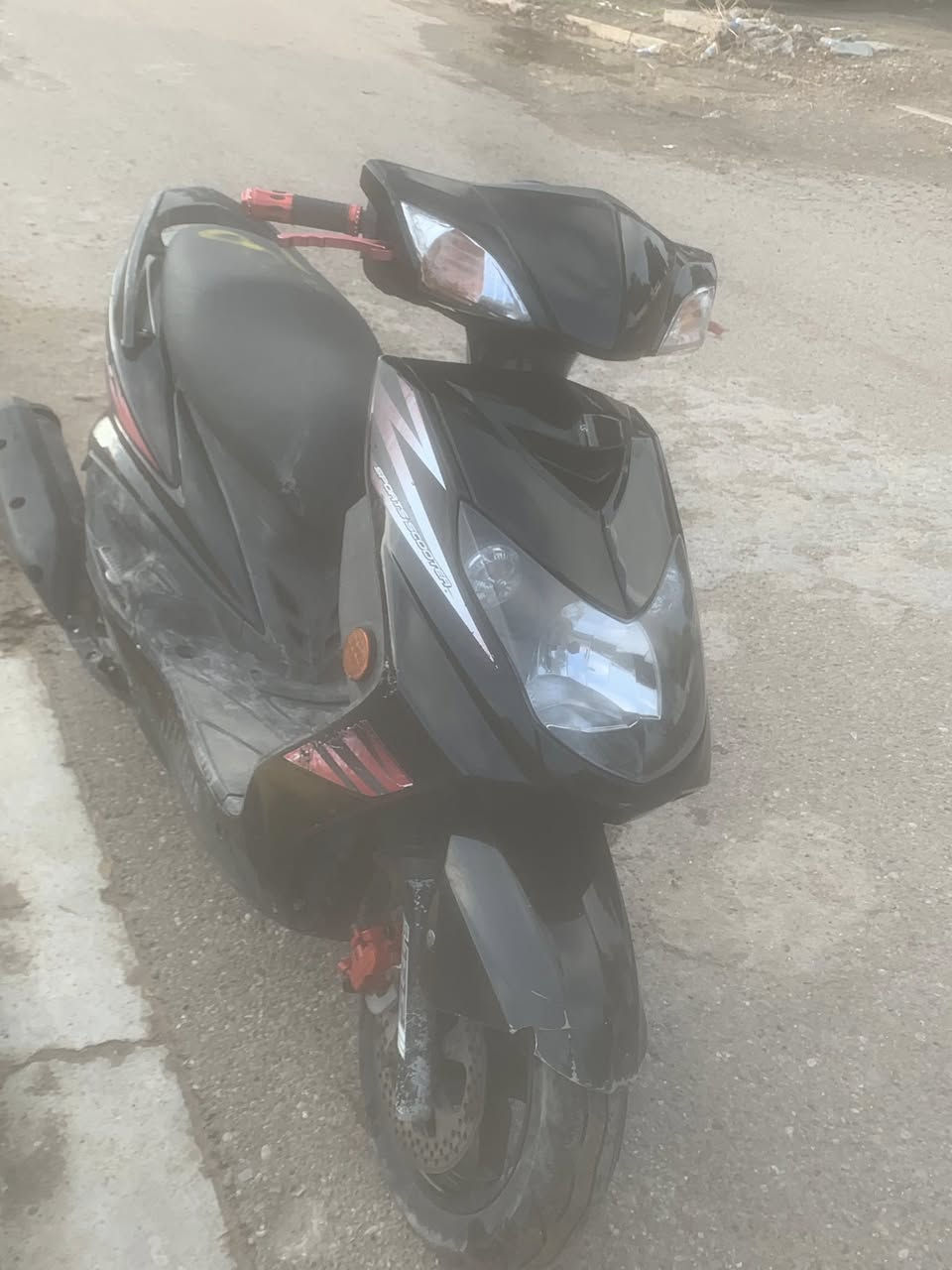 سلام عليكم
دراجه سكنس حديث 

لايت امامي داخل اسود 

لايت خلفي كرستال

عداد الكتروني 

طلاعات 

كلشي بيها بلادي ختم واحد ويه المكينه

دراجه جديدة ورمبه ماشية 3 الف 

مكينه خرسه برغي واحد بلدراجه ممفتوح 

اوراق الشراء موجوده صار شهر من شتريتها رمبه

 

سعر مليون و50 وبيها مجال.

مكاني بغداد العامرية 

***********
