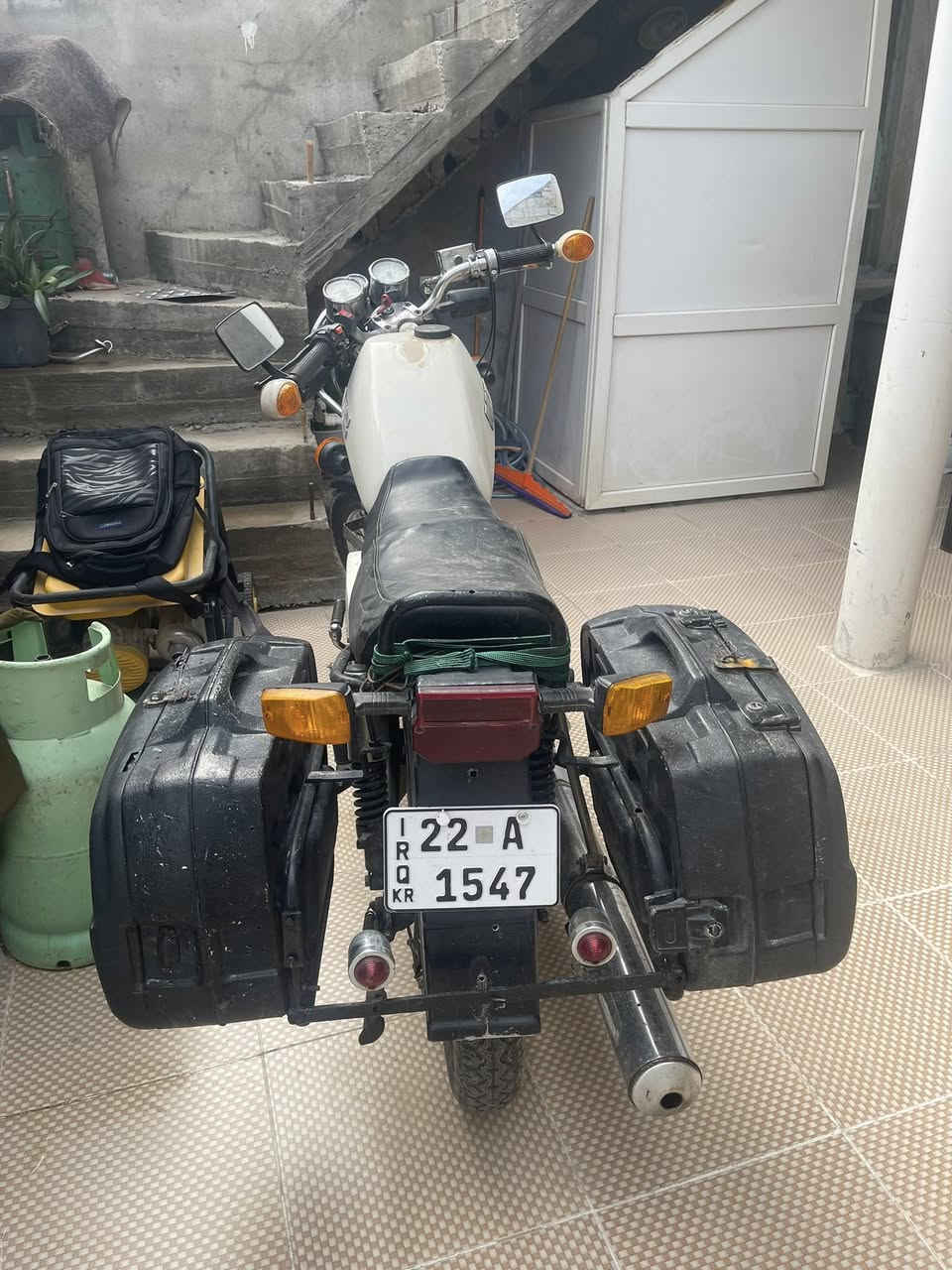 قمبور بسمي سنويه ٢٠٣٠ جديد موديل٢٠٠٠ سعرها ٣ مليون واتساب ***********
