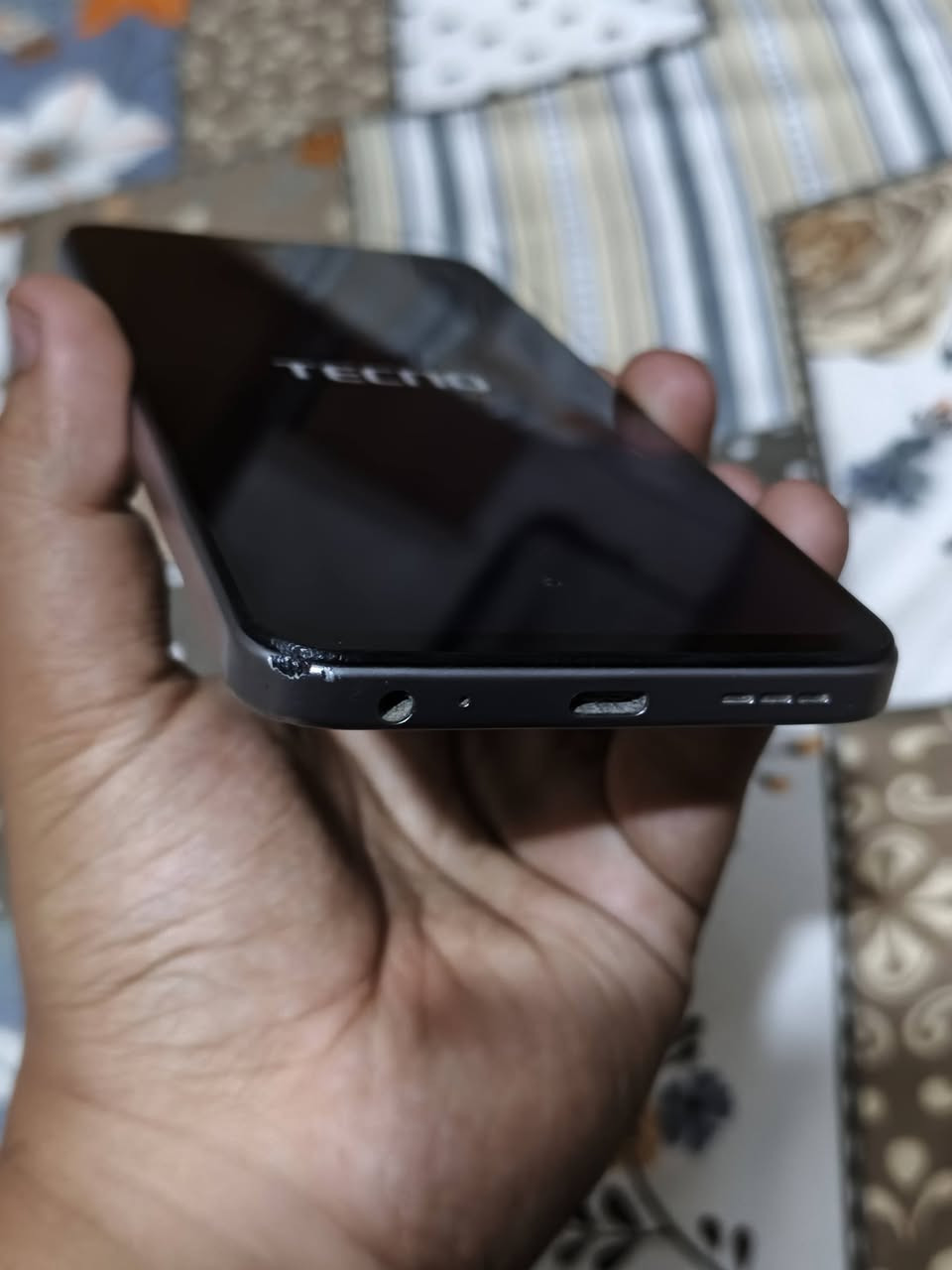 تكنو سبارك go 2 للبيع 
جهاز نظيف ماصار هواي من اخذتة كل مشكلة مابيه
ملحقاتة كاملة وكلشي واضح بالصور
مكاني نجف كوفة سعرة 130 وبيه مجال حگ الجية 
*********** ومتواجد فيس
