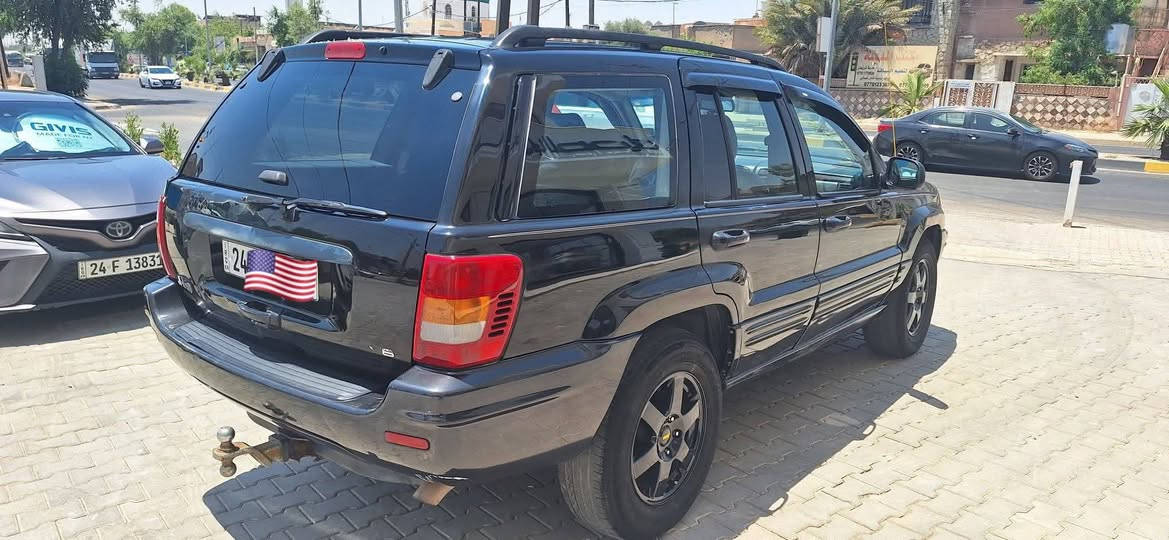 سلام علیكم
جیب شیروكی  مودیل 2000  فول.  V8(شغال من بعد).سنویە لحد 2030 ...صبغ بلادی  تبرید  سلاید  كشنات كهربائی  دبل اكسل شغال..سیارە نظیفه..محرك و گیر بشرط...و اكثر مواصفات بیه..

مكان/کرکوك  او  قظاء كفری      ***********

سعر ‌/ 68  بیه مجال
