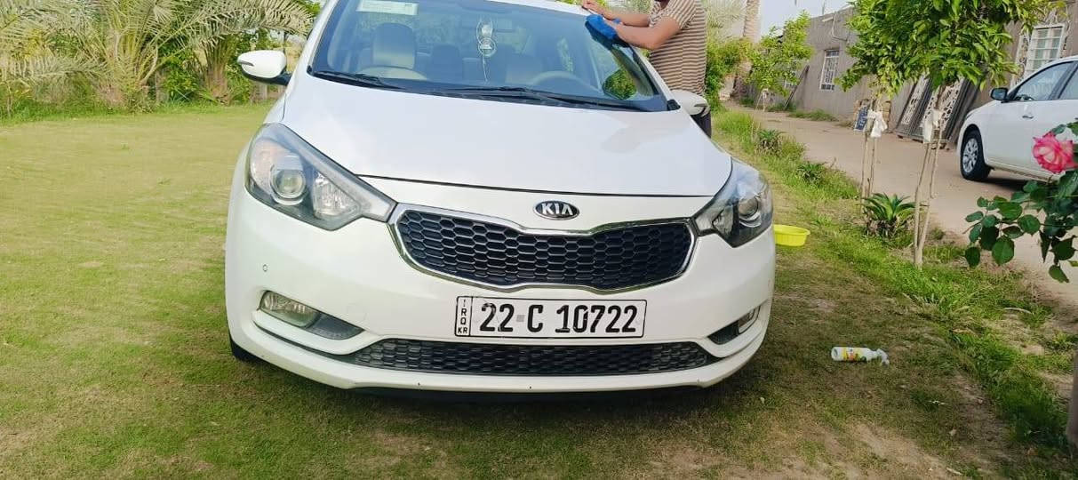 سيراتو 16 فول رقم دولي
بيها ربع باب السايق صبغ عندي صوره الضربه والصبغ محدد لافتح ولا تبديل السعر 140

بيها مجال السنويه صاقطه بشهر11 مكاني نجف 

***********
