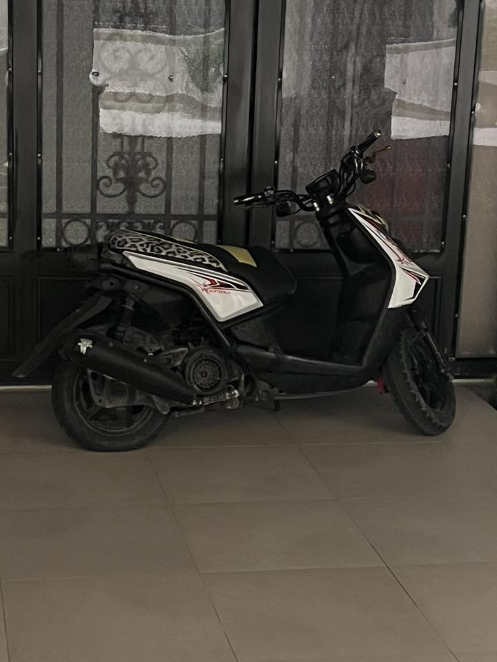 سكنس جبلي  صالنه فقط لحيم  يرادلها   الصور كدامه مجفته   *********** واتساب فقط
