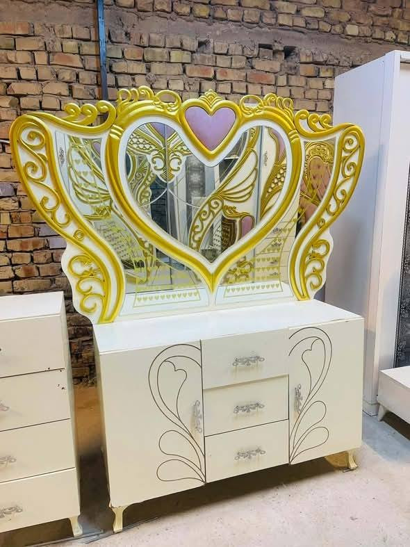 غرفه تركي مستعمل نضافه 85 
نضام ابواب صغار وسلايت كبير 
السعر ب 600 قفل 550
وي الشد والنقل داخل بغداد مجاني


**إذا كنت صاحب هذا الإعلان وتريد حذفه لأي سبب، رجاءا أرسل رسالة إلى الدعم الفني**