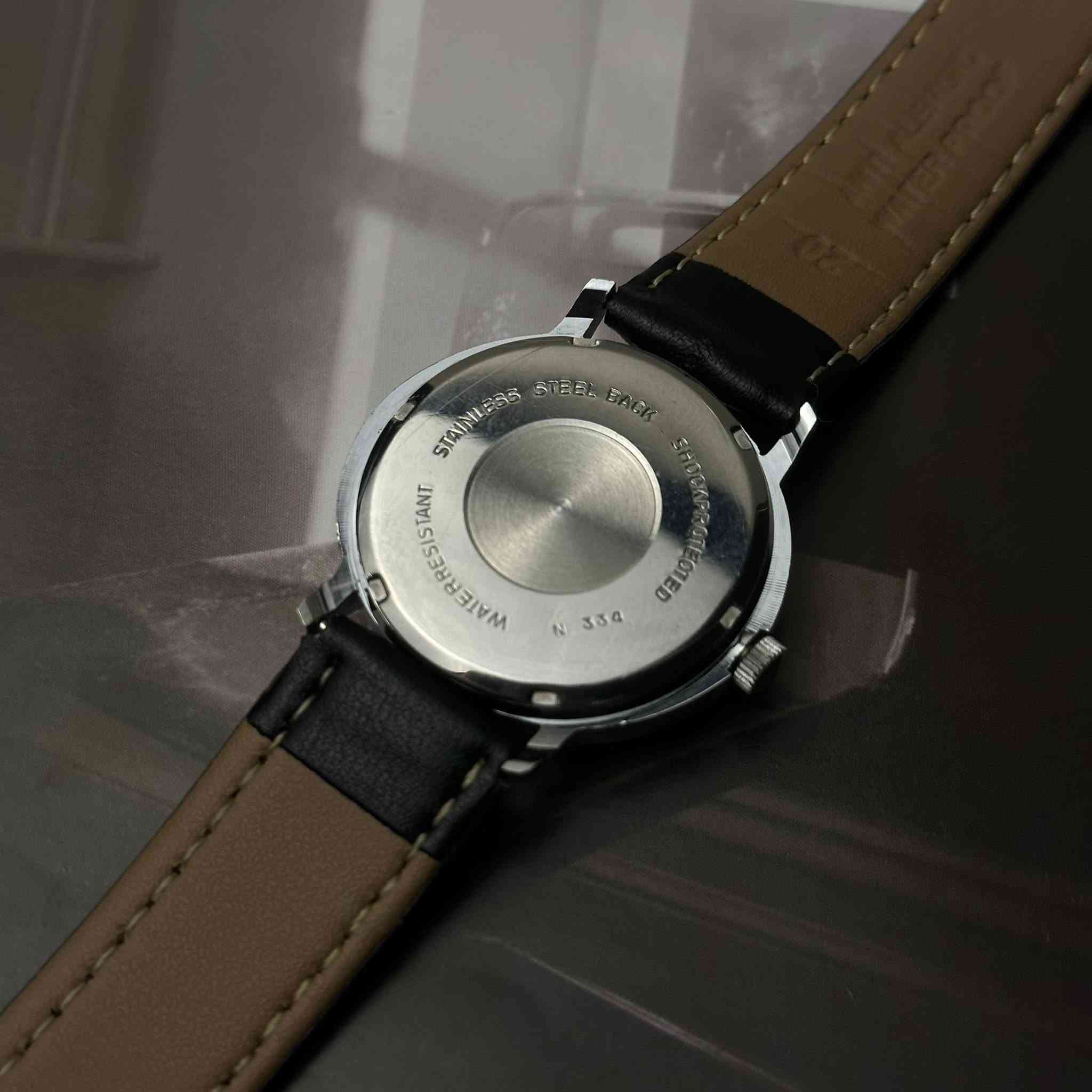 Etienne
نصب تكويك
القطر 38
صناعة سويسري
نظافة ممتازة
قطعنا أصلية لا نتعامل بالكوبي والمجدد
للأستفسار أكثر على الخاص


**إذا كنت صاحب هذا الإعلان وتريد حذفه لأي سبب، رجاءا أرسل رسالة إلى الدعم الفني**