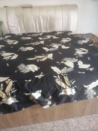 غرفة نوم • للبيع