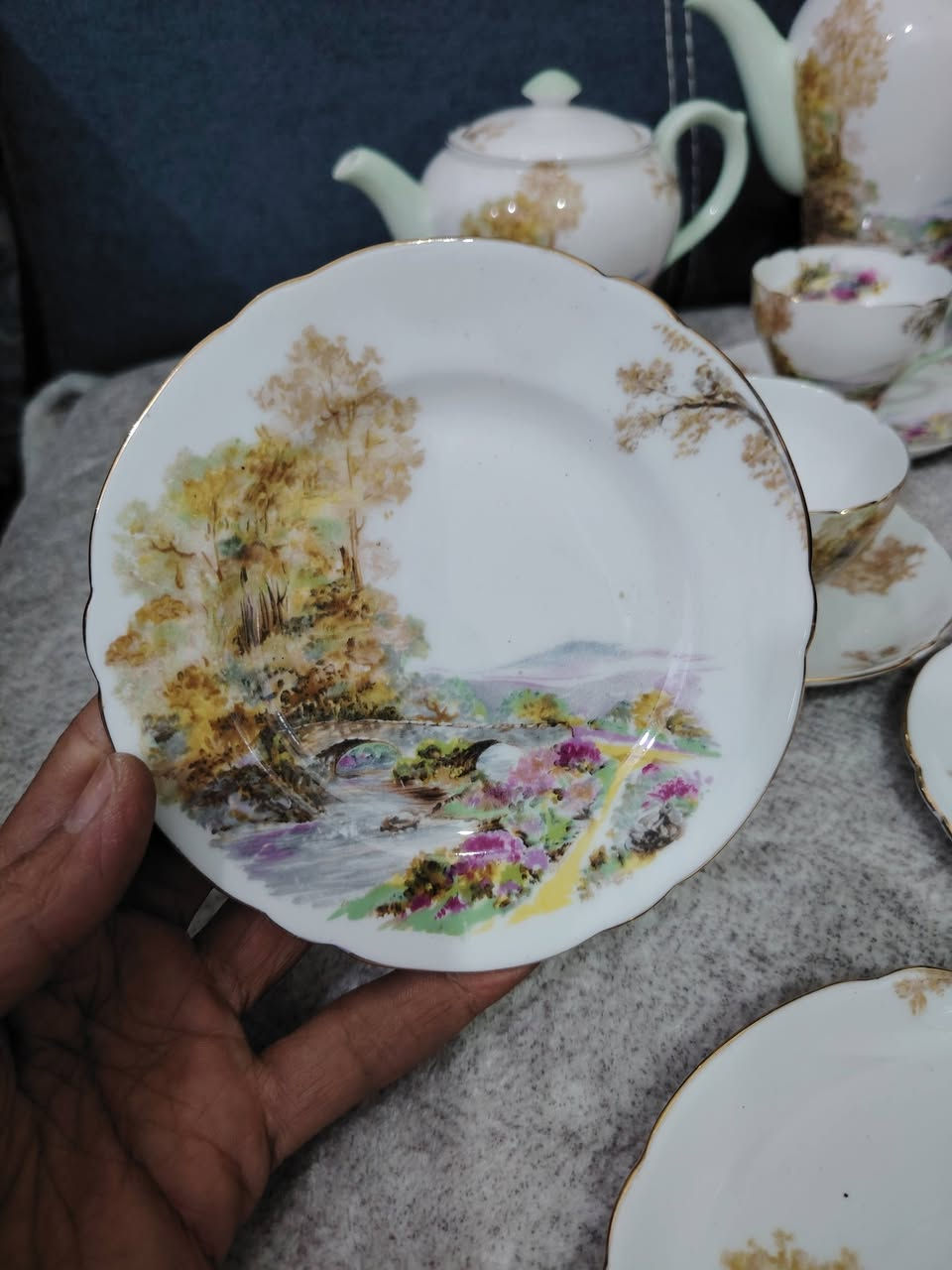 تحفة من تحف المنزلي الأوربي.. سيت لندني.. مصور.. 17قطعة... السعر 30..توصيل كافة المحافظات. @إشارة


**إذا كنت صاحب هذا الإعلان وتريد حذفه لأي سبب، رجاءا أرسل رسالة إلى الدعم الفني**