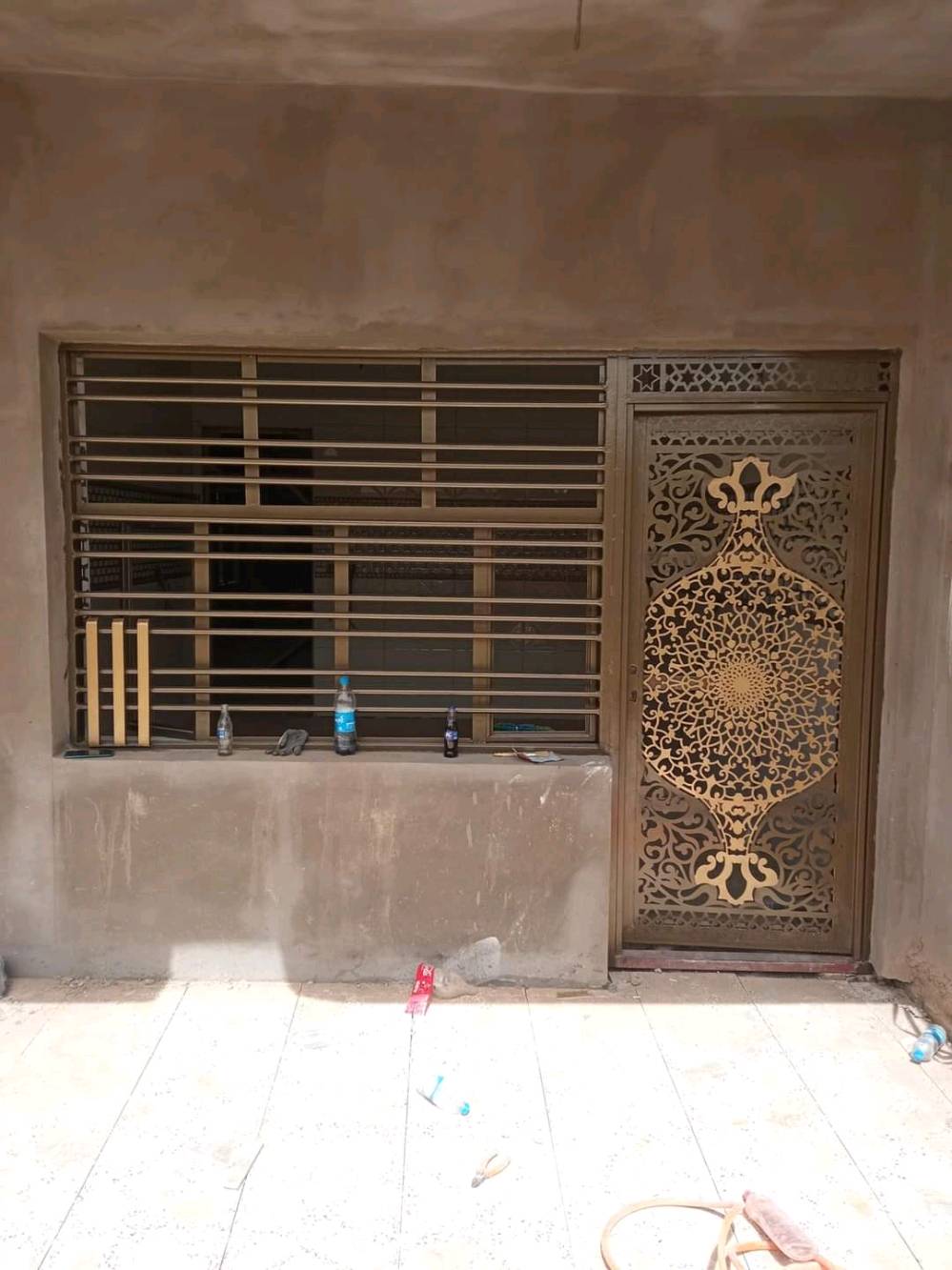 مصطفى الاصباغ و ديكورات بانسب الاسعار كرسته وعمل اوفقط عمل عروض شهر رمضان